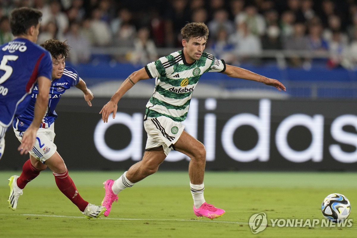 '양현준 선발' 셀틱, 경기 종료 직전 추가 골로 마더웰에 2-1 승