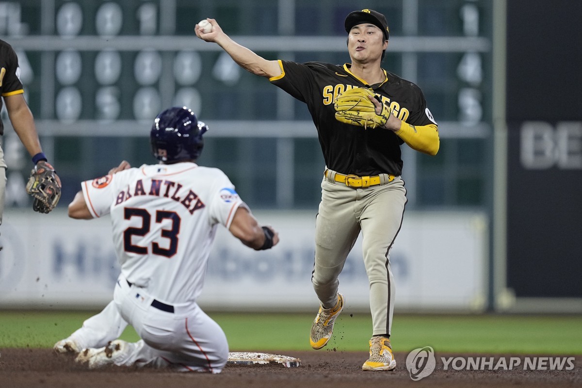 김하성, 휴스턴전 무안타에 볼넷 1개…타율 0.271로 하락