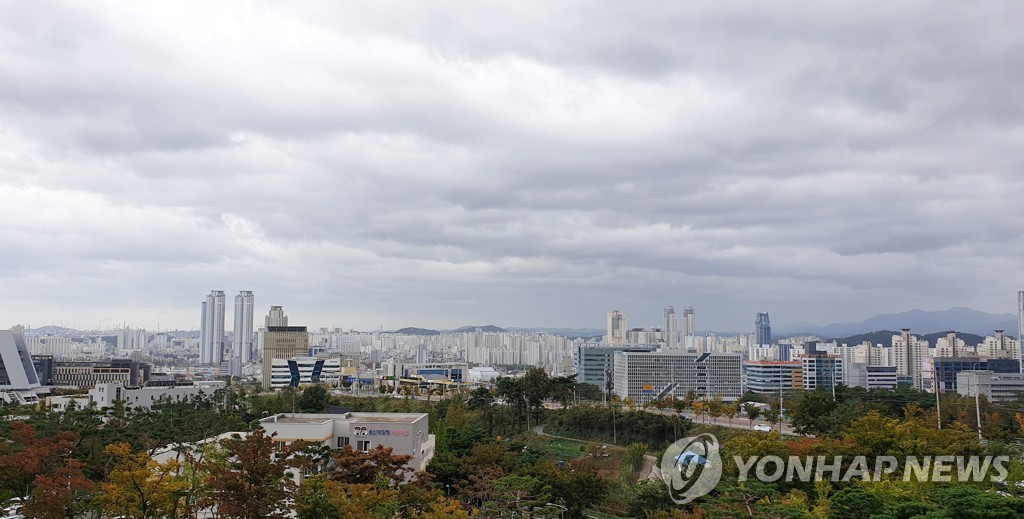 [내일날씨] 남해안·제주 장대비…중부는 차차 흐려져