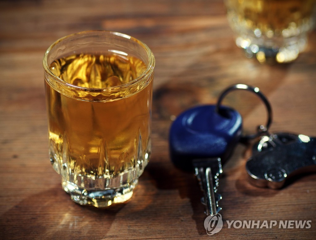 인천 연희동 사거리서 음주운전하다 차량 추돌한 30대