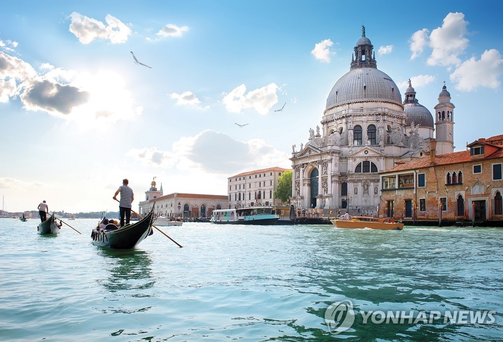 베네치아 '위험에 처한 세계유산' 목록 등재 겨우 면해