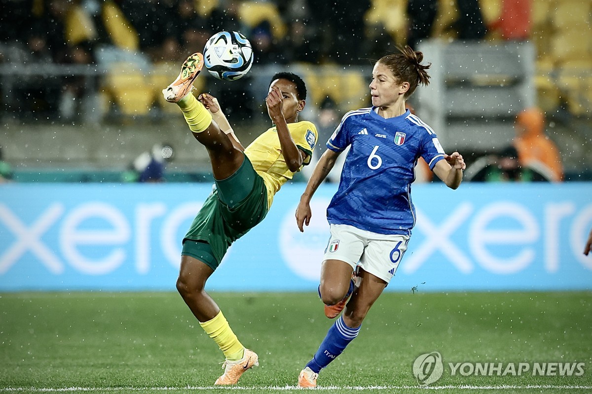 어느 동네 남자 덕에 바뀐 인생…남아공 女축구 '가장' 마가이아