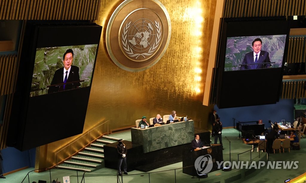 尹, '북러 밀착 경고·부산 엑스포 외교전'…내일 유엔총회 출국