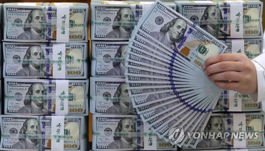 외환당국, 2분기 '환율 방어'에 60억달러 팔았다