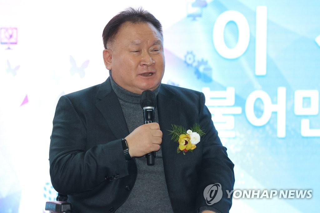 이상민 "'李 영장 기각 탄원서' 안 썼다…집단 제출 부절적"