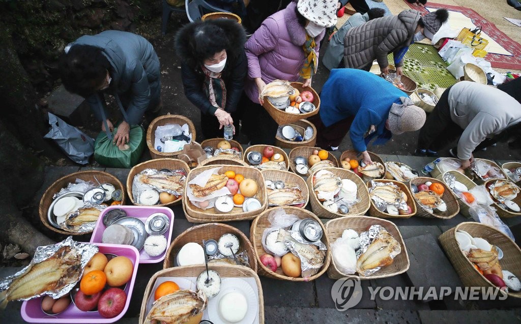 [다시! 제주문화] (67)"제주인의 삶 고스란히…구덕·차롱 아시나요?"