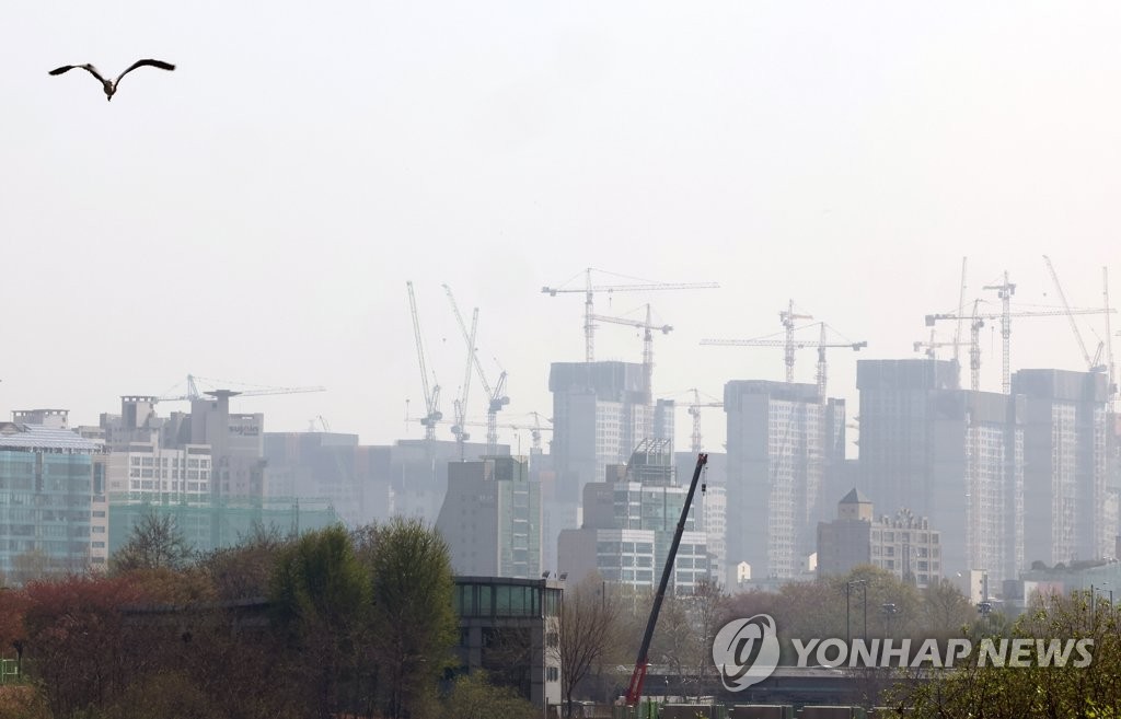 3년전 입주 끝났는데 조합장·직원이 月1300만원 '꼬박꼬박'