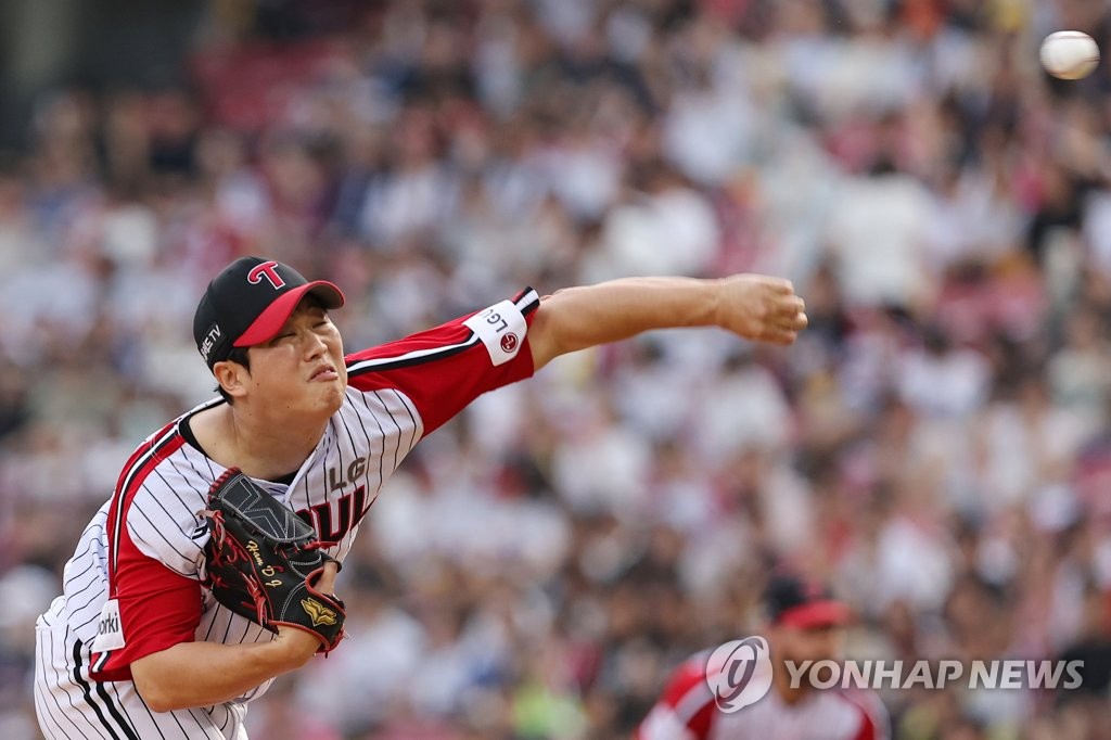 염경엽 LG 감독 "함덕주 정규시즌 복귀 어려워…PS 대비"
