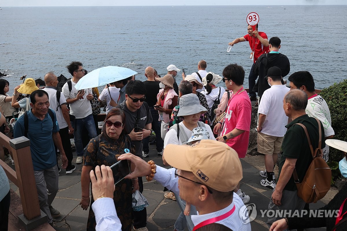 "소상공인, 유커 특수 누리려면 달라진 소비패턴 반영전략 필요"