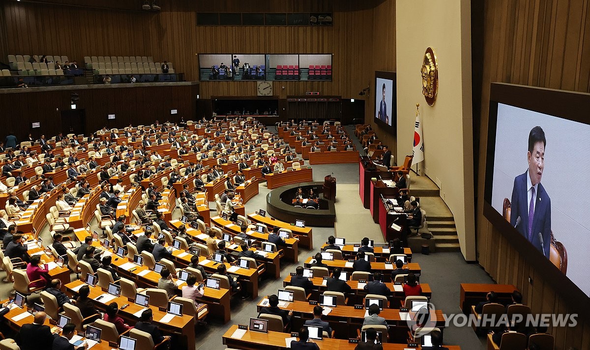 내일 총선이라면 어느 당에 투표?…국힘 30.5%, 민주 29.9%