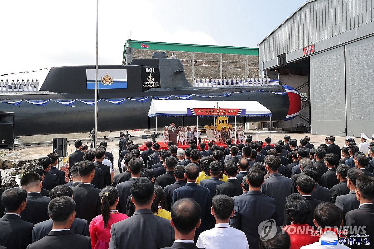 북, 첫 '전술핵공격잠수함' 건조…SLBM·핵어뢰 장착 추정(종합3보)