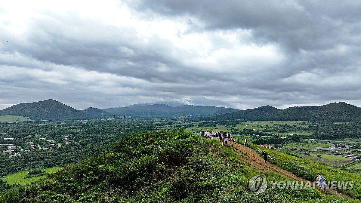 제주 가끔 구름 많음…낮 최고 28∼29도