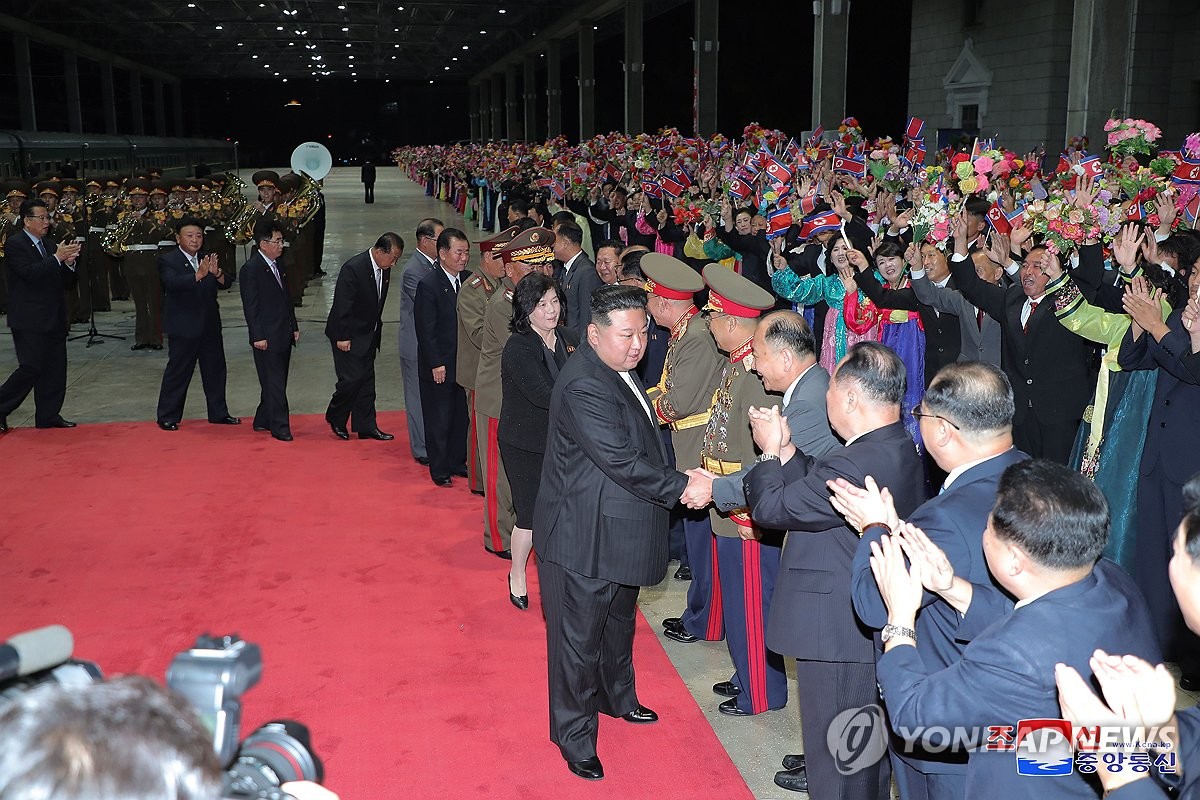 김정은, 어제 저녁 평양 도착…"불멸의 대외 혁명활동"(종합)