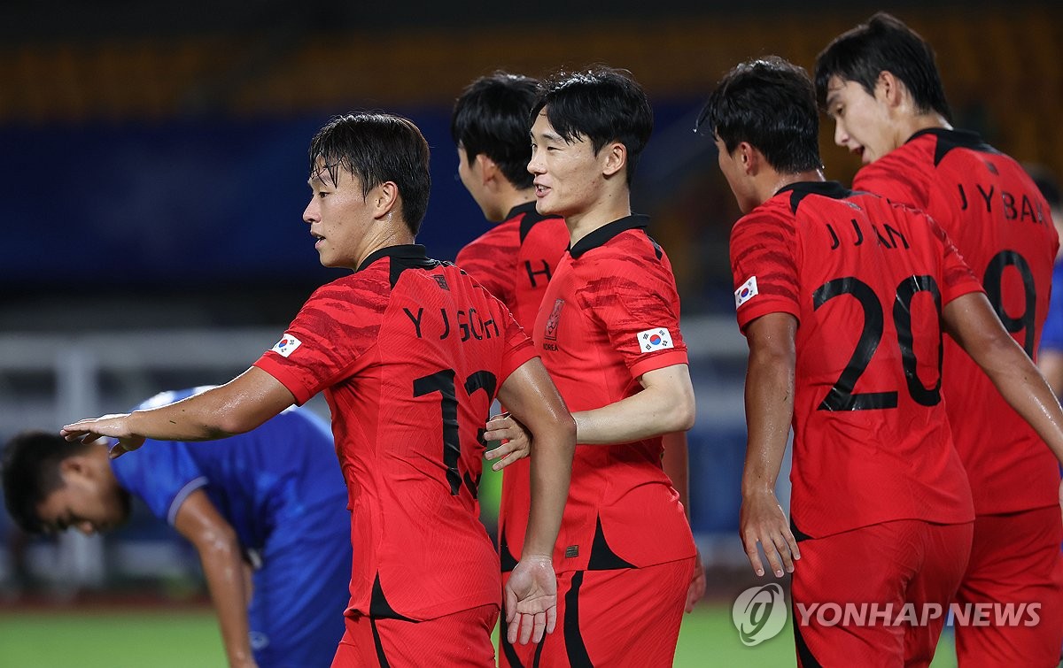 [아시안게임] 황선홍호, 이강인 앞에서 태국 4-0 대파…조 1위로 16강 확정(종합)