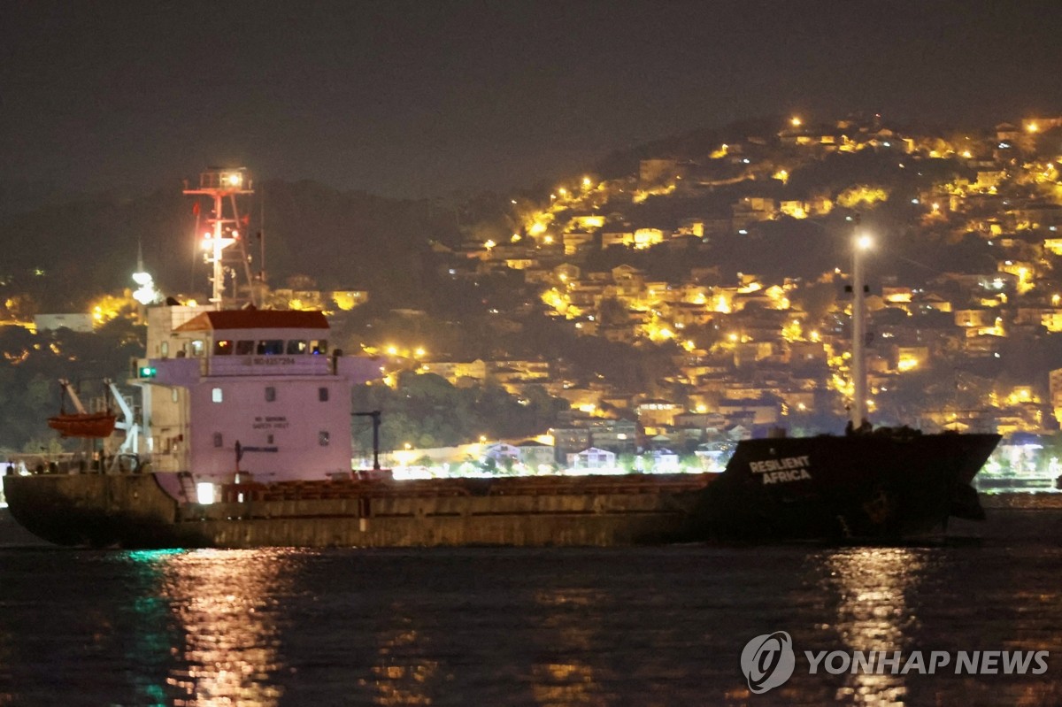 우크라 곡물수출선 또 출항…러 흑해 재봉쇄 후 두 번째