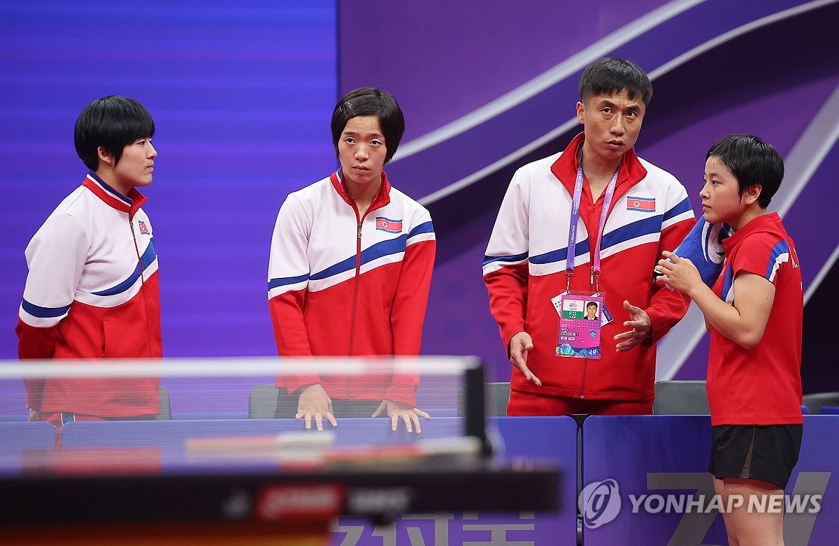 [아시안게임] 북한 탁구 선수들, '남북대결 가능성' 질문에 묘한 웃음만