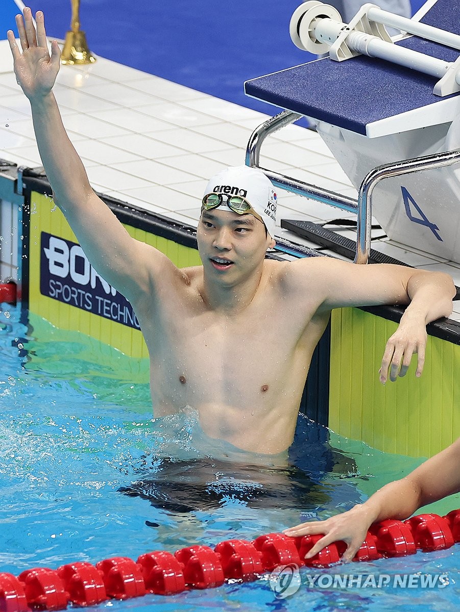 [아시안게임] 황선우, 왕하오위 옆 5레인에서 자유형 100ｍ 우승 도전