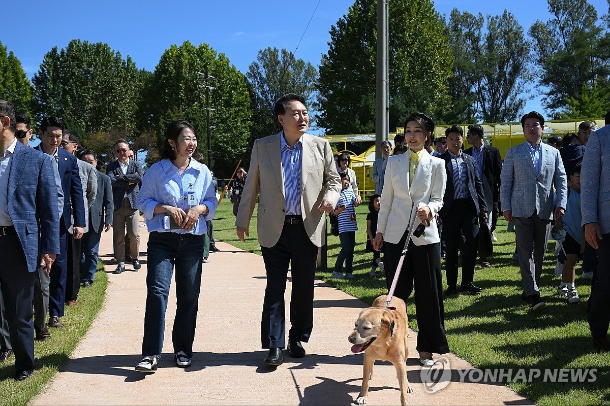 황태포·곶감·은갈치 구입한 尹대통령 "넉넉한 명절 되세요"