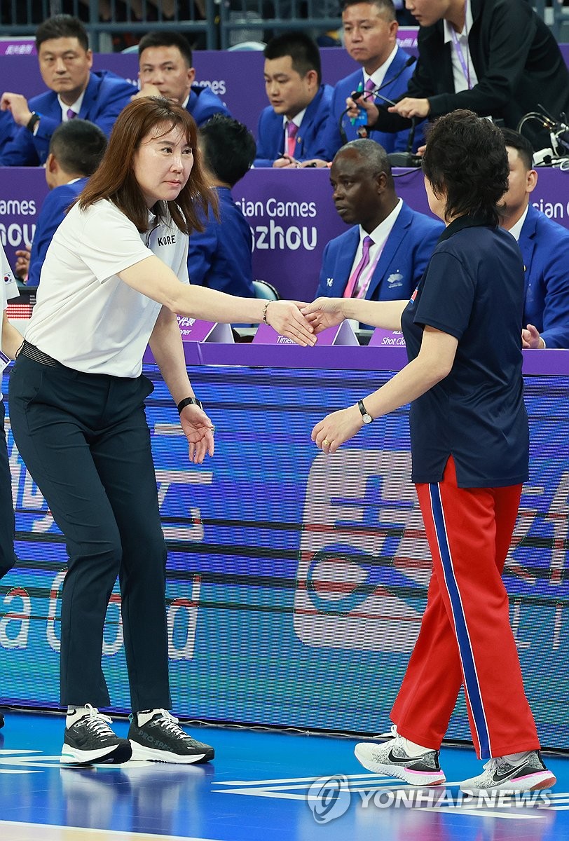 [아시안게임] 여자농구 정선민 감독 "박진아 있었다면 만리장성도 넘어"