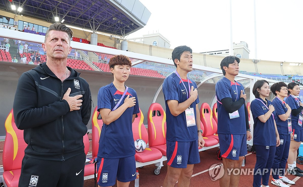 [아시안게임] 격노한 여자축구 벨 감독 "공정한 스포츠를 원한다…이건 아냐"(종합)