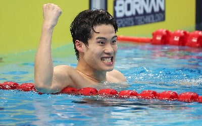 [속보] 황선우, 아시안게임 자유형 200m 한국신기록으로 우승