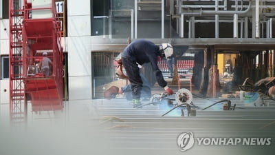 포천 공장서 바닥 공사 중 벽 무너져…1명 사망·1명 중상