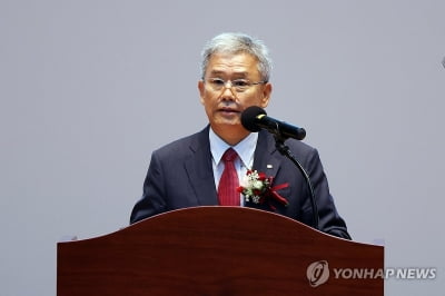김동철 한전 사장 "위기극복 실마리 보일때까지 퇴근 안하겠다"