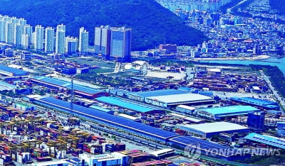 싸게 빌린 부산항 신항 배후단지, 웃돈 받고 불법 전대