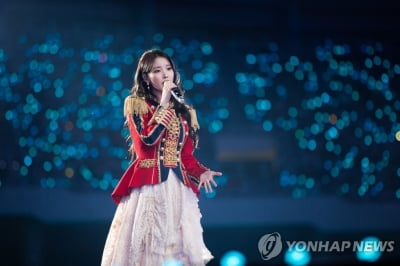 아이유, 오늘 데뷔 후 첫 팬 콘서트…15년 팬 사랑 전한다