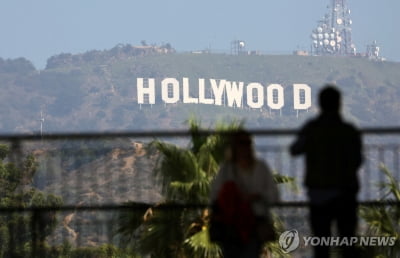 할리우드 작가조합, 파업 종료 선언…"일터 복귀 가능"