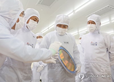 추경호 "늦어도 11월부터 수출플러스…환율불안 심해지면 대응"