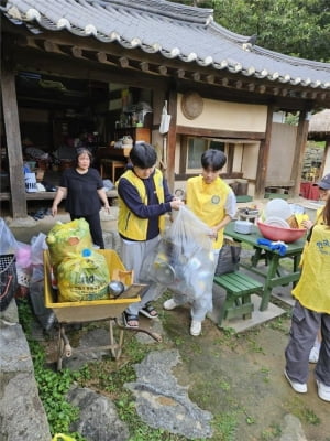 학생·학부모 함께 봉사활동 청주 오송고 동아리 '눈길'
