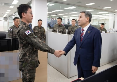 이종섭 국방장관, 21사단·미사일사령부 방문…장병들 격려