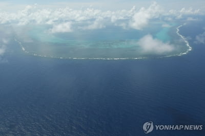 필리핀 대통령 "남중국해서 영해·어민 권리 지킬 것"