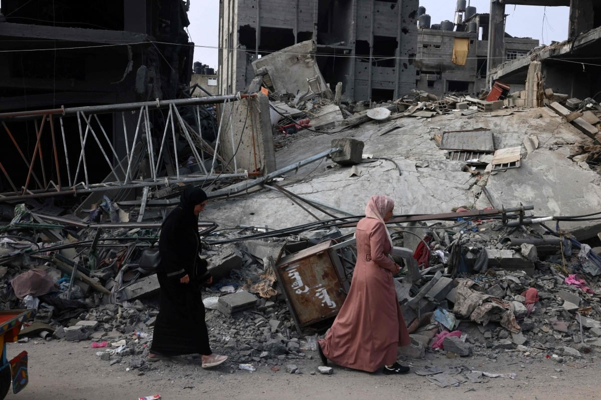 이스라엘의 공습으로 폐허가 된 가자지구 남부 라파 지역  / 사진=AFP