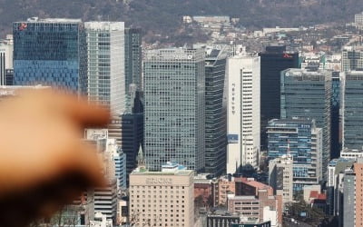 "내년부터 '3高' 잡힐 듯…한국 경제성장률 2.1% 전망"