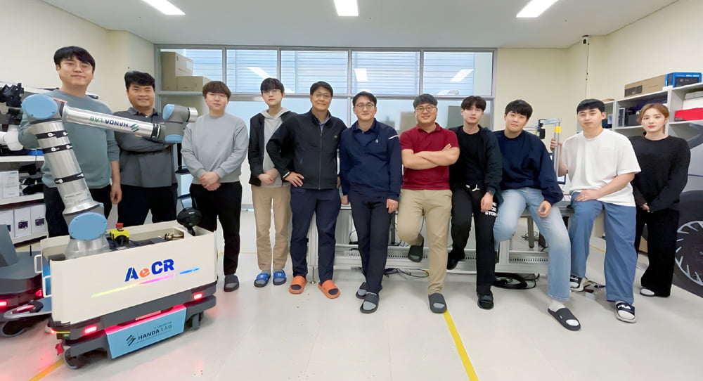 [2023 대전창조경제혁신센터 스타트업 CEO] 전기차 자동충전용 자율주행 로봇 및 인프라 개발하는 ‘한다랩’