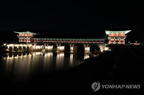 [#핫플콕콕] 천년의 유적과 새로운 카페가 어우러진 경주