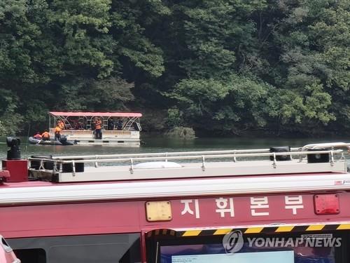 포천 저수지에 민간 헬기 추락…기장 1명 숨져(종합3보)