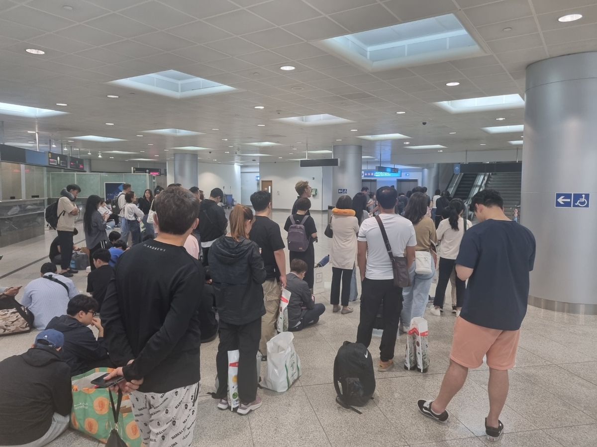 대한항공 두바이→인천 여객기, 기체 정비로 출발 15시간 지연