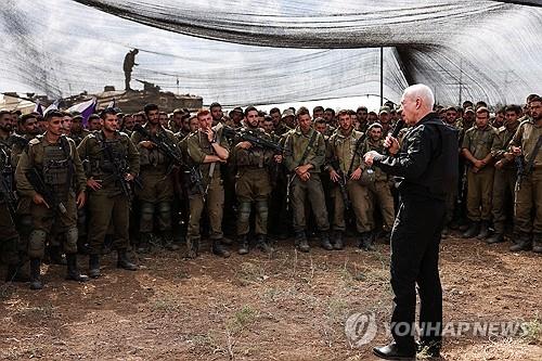 [이·팔 전쟁] 이스라엘 국방, 지상군에 "가자 진입 태세 유지"