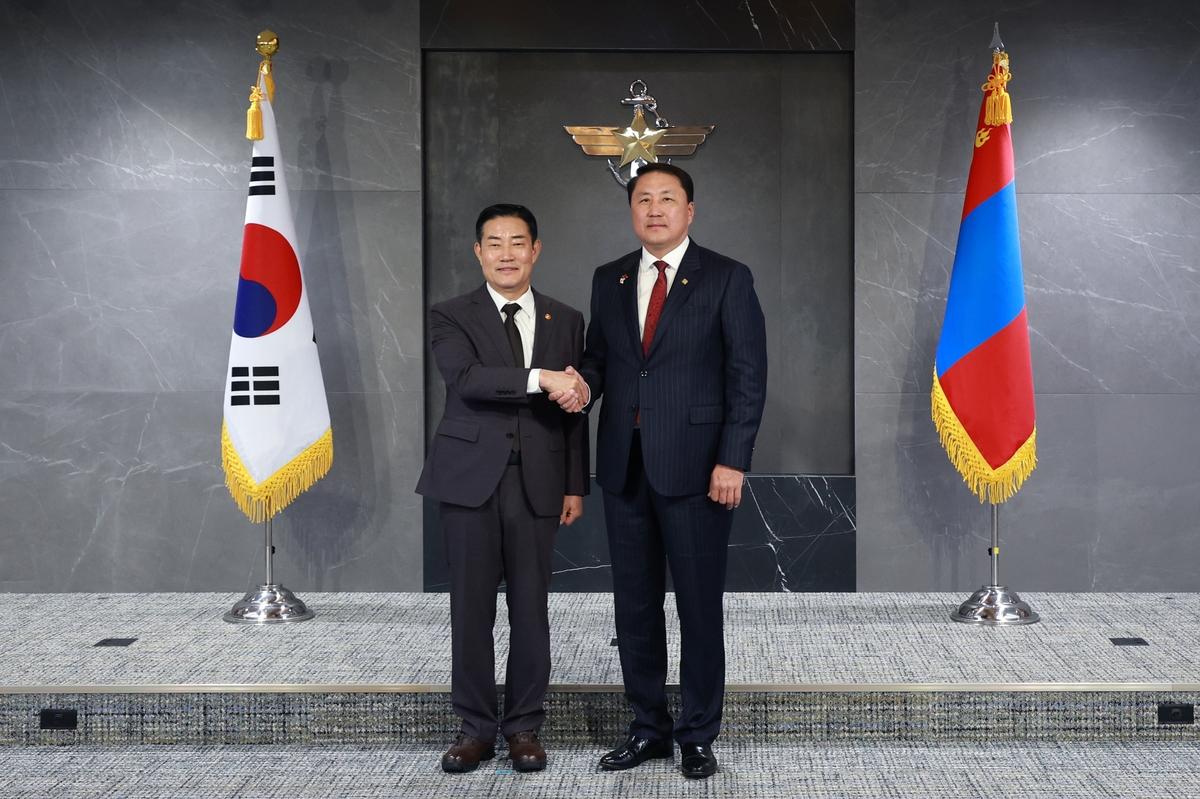 한-몽골 국방장관회의…"ADEX서 한국 무기 우수성 확인"