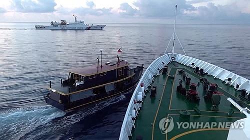 중국·필리핀, 남중국해 '선박 충돌' 놓고 책임 공방 가열(종합)