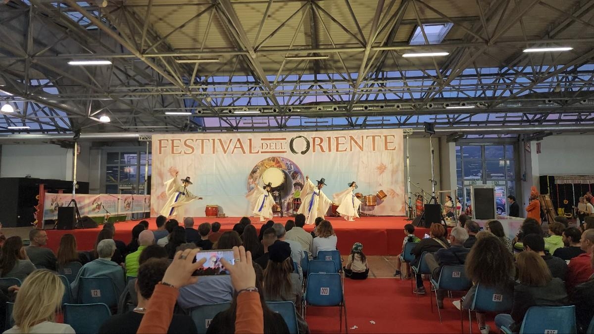 '세계무대 오른 울산학춤' 이탈리아 동양문화축제서 전통춤 공연
