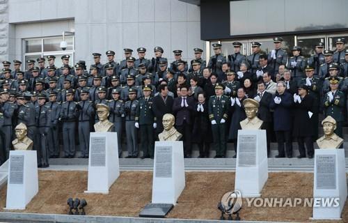 창원시의회, 홍범도 흉상 철거 반대 결의안 보류