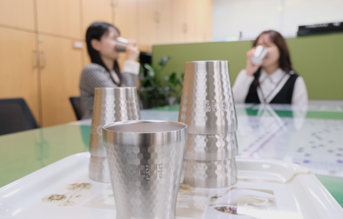 종이컵 사라진 영동군청 "적응하니 오히려 편해요"