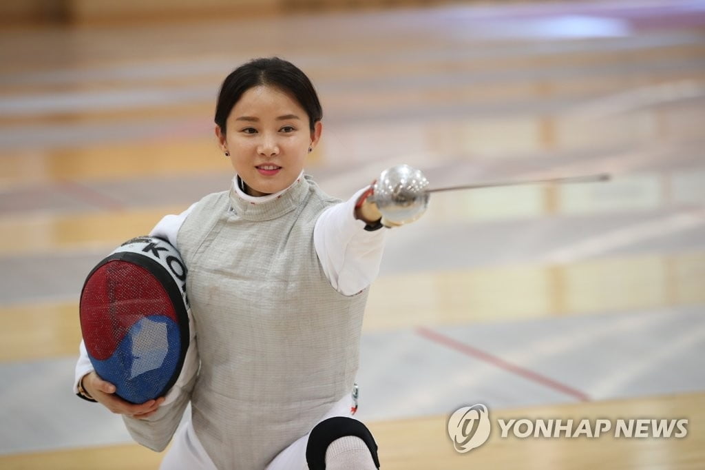 남현희 펜싱학원 코치 성폭력 묵인 의혹