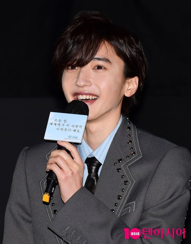 'Oseisa' Shunsuke, Japanese romantic hit following 'Love Letter'