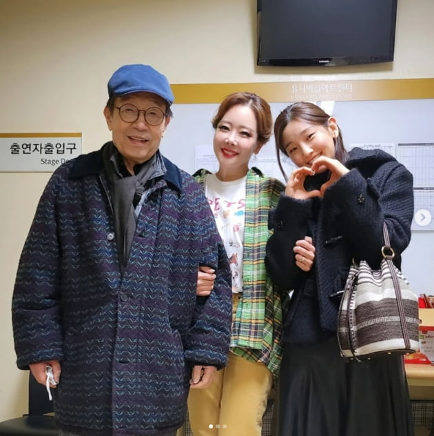 So Yoo-jin, Shin Gu, Park So-dam, and Lee Kyu-hyung all appear on the stage.