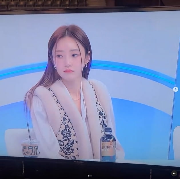 Seo Ha-yan, even captures the lighting of the recording studio.
